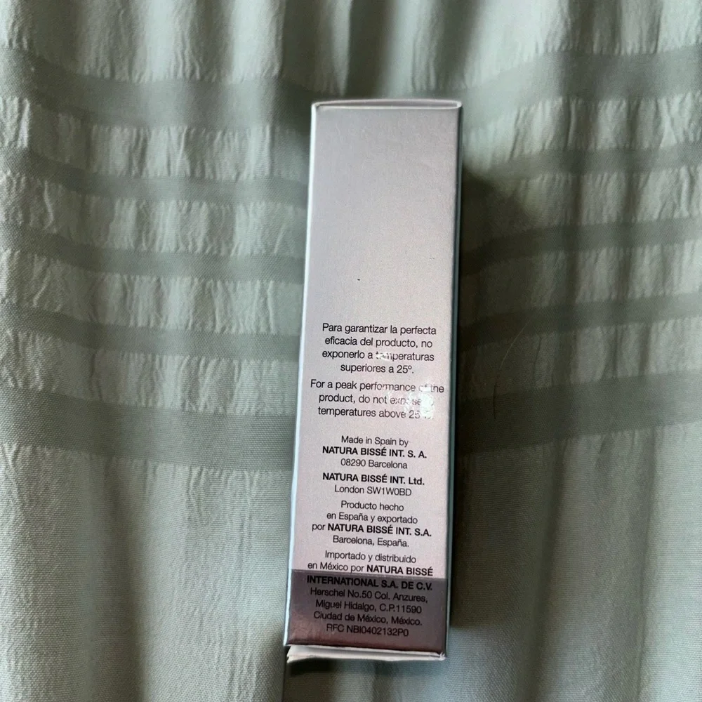 Natura Bissé -DIAMOND LUMINOUS PERFECTING SERUM 0.1 FL. OZ - Picture 3 of 5